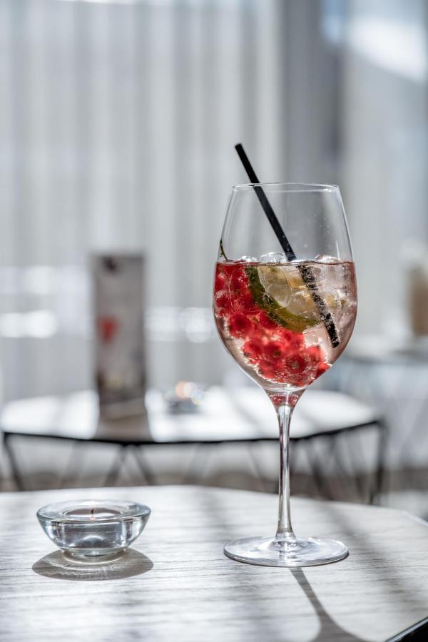 Hotel Zum Gourmet ゼーフェルト・イン・チロル エクステリア 写真